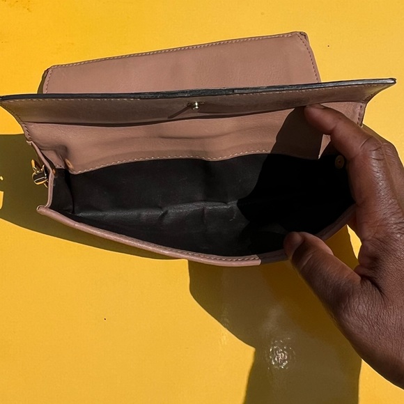 Authentic Gucci wallet on chain - Picture 9 of 15